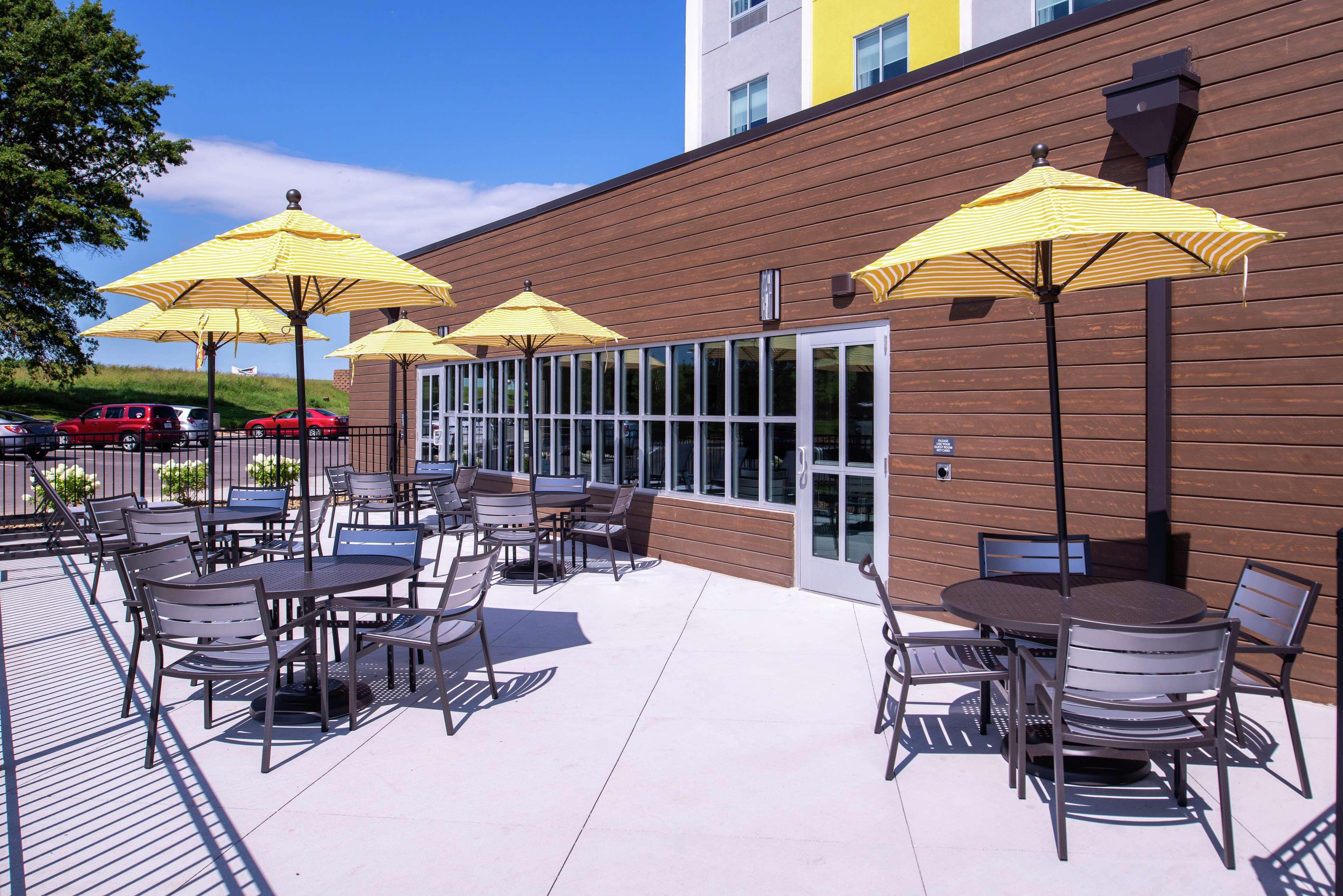 Hilton Garden Inn Kansas City Airport Mo Екстериор снимка