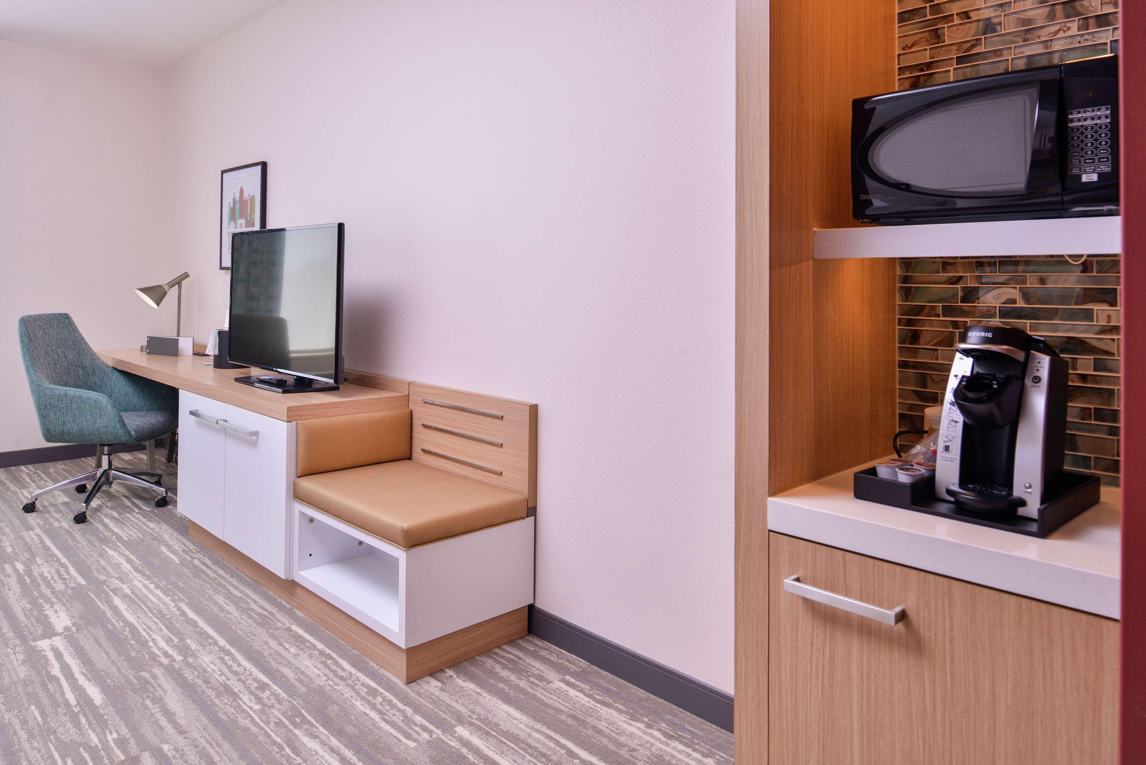 Hilton Garden Inn Kansas City Airport Mo Екстериор снимка
