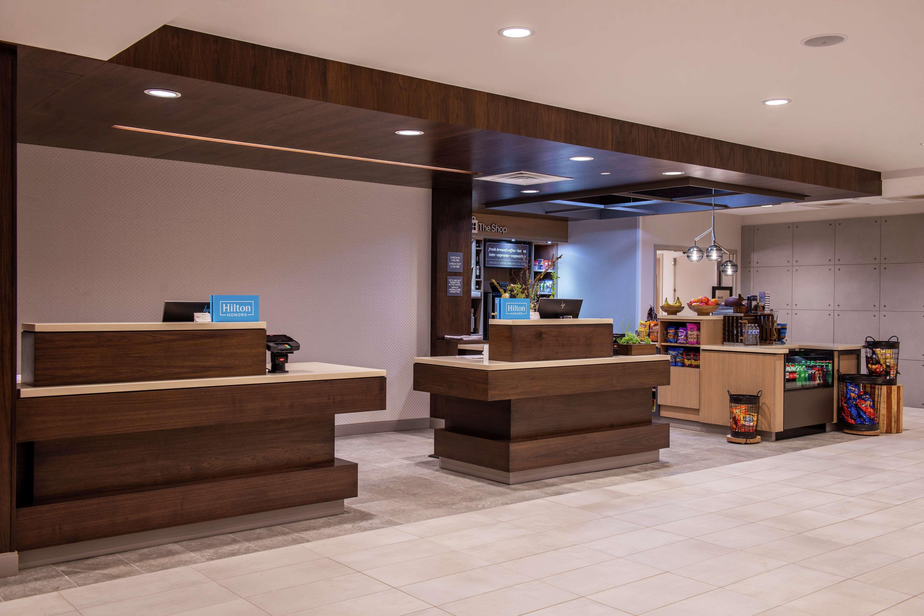 Hilton Garden Inn Kansas City Airport Mo Екстериор снимка