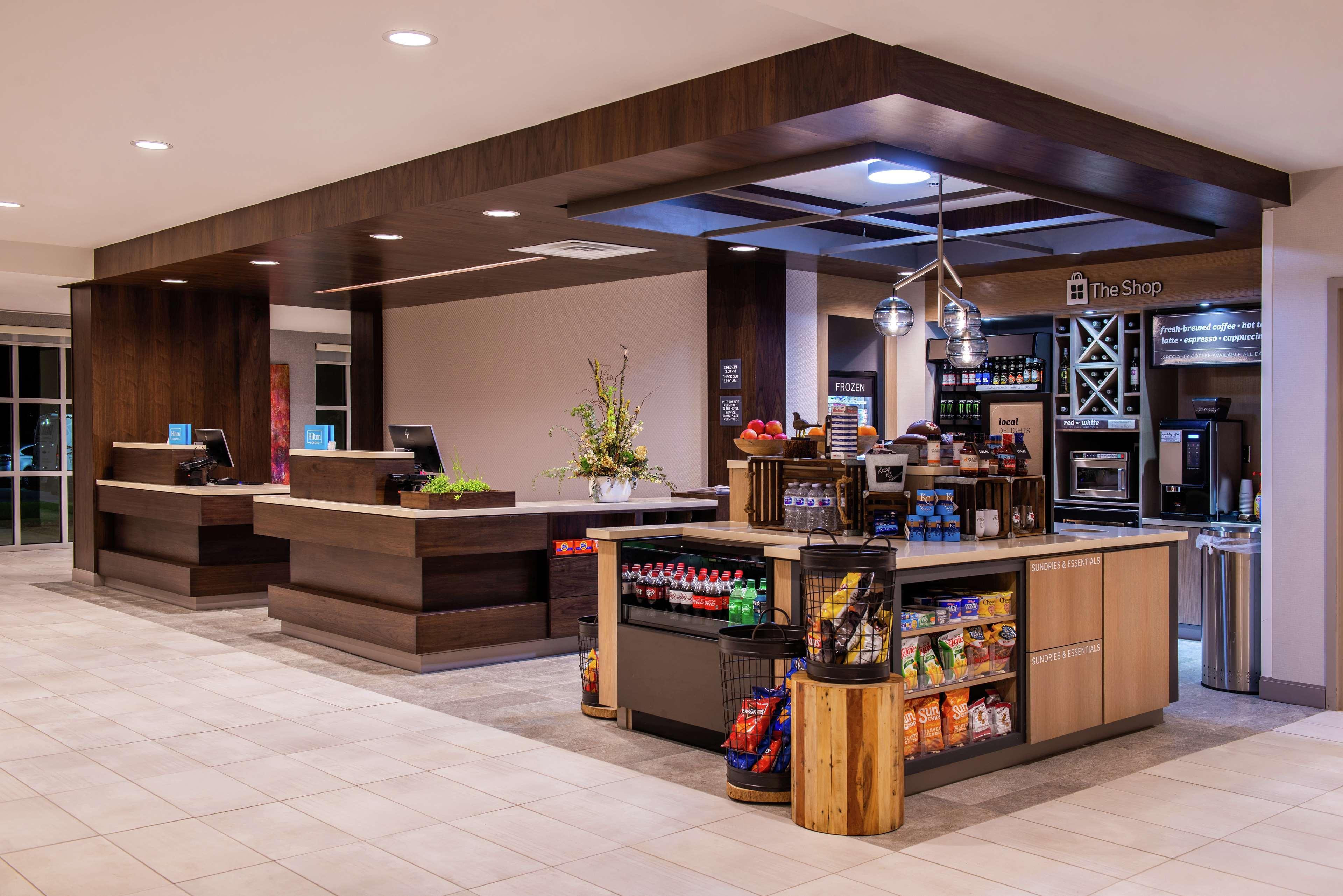 Hilton Garden Inn Kansas City Airport Mo Екстериор снимка