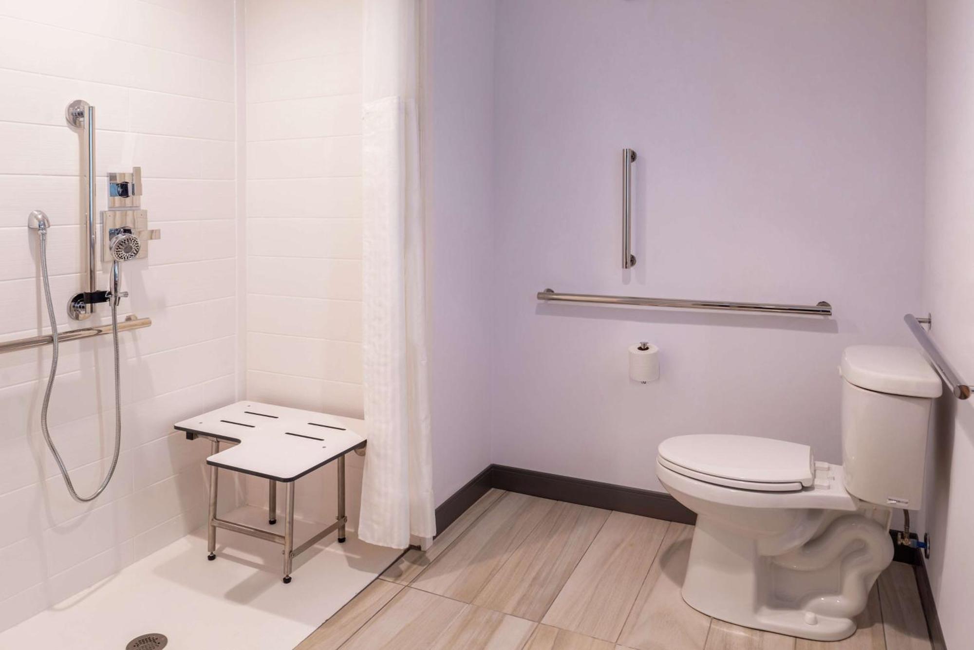 Hilton Garden Inn Kansas City Airport Mo Екстериор снимка