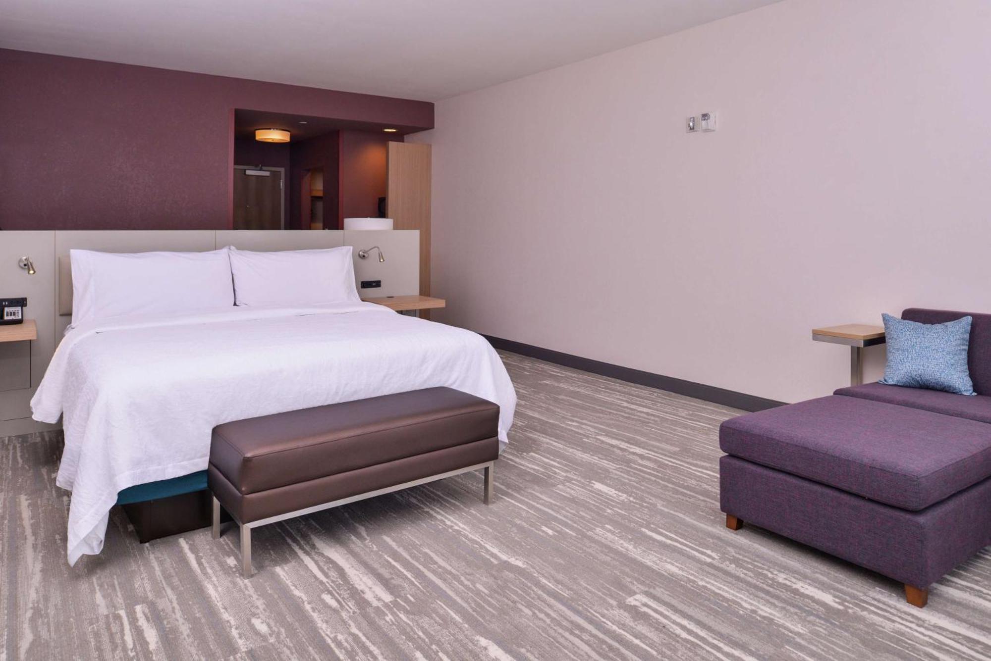 Hilton Garden Inn Kansas City Airport Mo Екстериор снимка